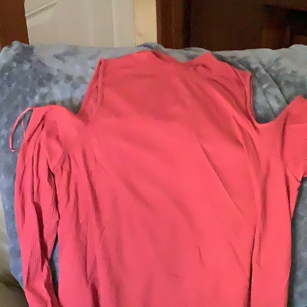 Stylish Pink Cold Shoulder Top